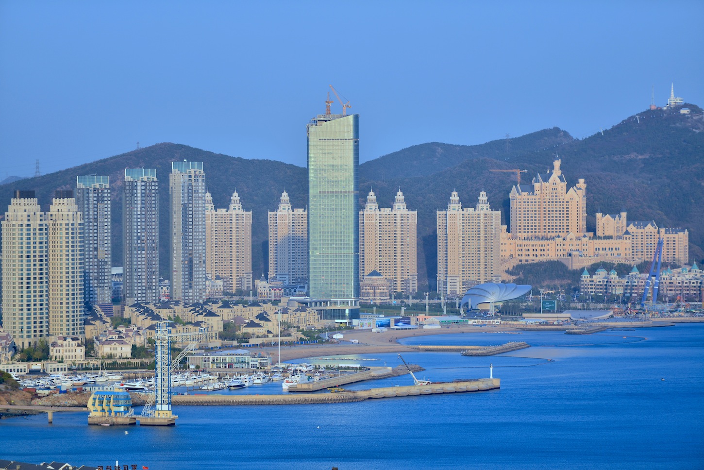 大连，中国对外开放新形象的窗口——现代化港口城市风采